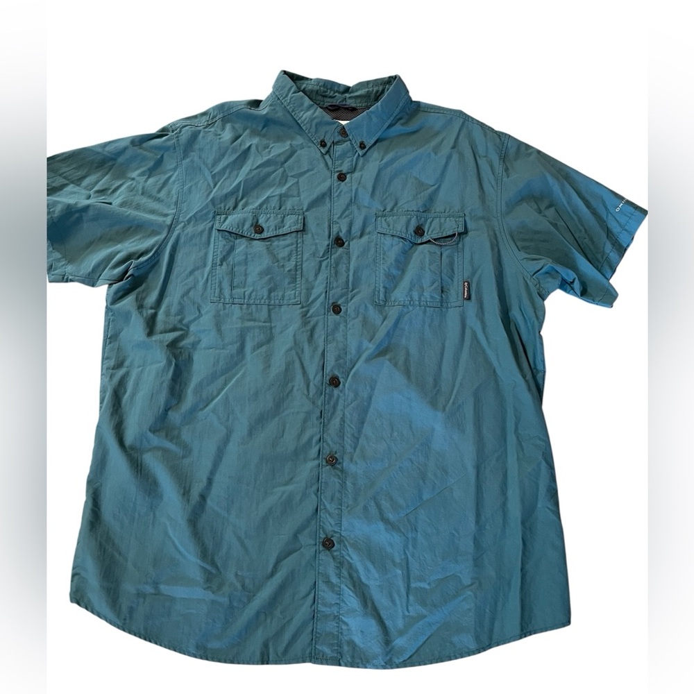 Columbia Men's Teal Button Down Shirt. XL. Lightweight